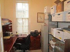 504 Porter St, Lemont, Il 60439 3 Beds 1 Bath 1,525 Sqft in Lemont, IL (Photo 5 of 6)