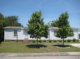 1122 Blue Ridge Trl, North Myrtle Beach, Sc 29582 3 Beds 2 Bath in North Myrtle Beach, SC (Photo 2 of 8)