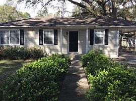 804 Wilson Ave, Valdosta, Ga 31602 3 Beds 1 Bath 960 Sqft in Valdosta, GA (Photo 3 of 8)
