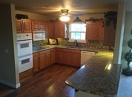 320 W Wild Horse, Stillwater, Ok 74075 4 Beds 3 Baths 2,280 Sqf in Stillwater, OK (Photo 5 of 8)