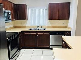 429 Nw 7th St, Cape Coral, Fl 33993 3 Beds 2 Baths 1,758 Sqft in Cape Coral, FL (Photo 3 of 8)