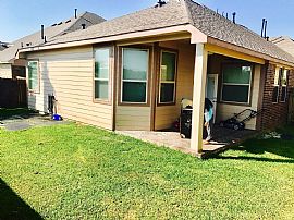 6718 Hunters Trace Ln, Baytown. in Baytown, TX (Photo 12 of 12)