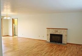 2221 Shirley St Se, Lacey, Wa 98503 4 Beds 1.5 Baths 1,710 Sqft in Lacey, WA (Photo 3 of 8)