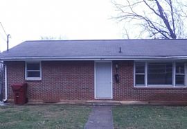  1214 Shelby St, Johnson City, Tn 37604 3 Beds 1 Bath 1,014 Sqf in Johnson City, TN