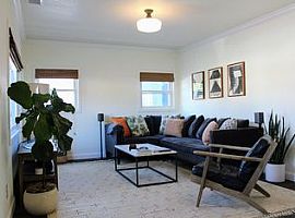 3 Beds 2 Baths in Los Angeles, CA