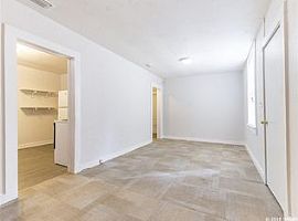 Home( 851 Se 23rd St, Gainesville, Fl 32641 2 Beds 1 Bath 800  in Gainesville, FL (Photo 4 of 5)