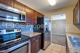 Single Family Home For Rent in Denver, CO (Photo 4 of 7)