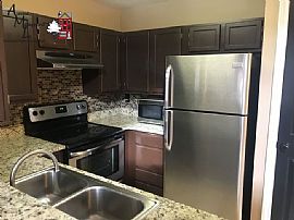 Single Family Home For Rent in Littleton, CO (Photo 5 of 6)