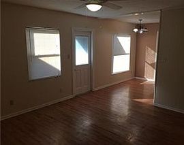 903 Tangelo Pl, Brandon, Fl 33510 4 Beds 2 Baths 1,788 Sqft in Brandon, FL (Photo 7 of 8)