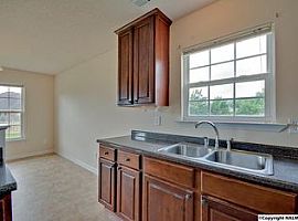 4808 Canterwood Dr Se, Owens Cross Roads, Al 35763 in Owens Cross Roads, AL (Photo 5 of 9)