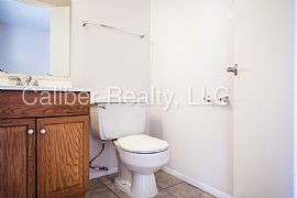 Single Family Home For Rent in Glendale, AZ (Photo 4 of 6)