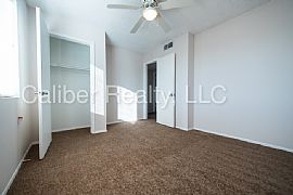 Single Family Home For Rent in Glendale, AZ (Photo 6 of 6)
