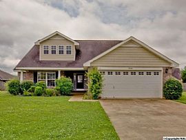  4808 Canterwood Dr Se, Owens Cross Roads, Al 35763  in Owens Cross Roads, AL