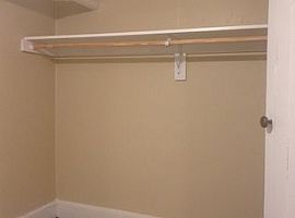 3149 S 15th St, Milwaukee, Wi 53215 3 Beds 2 Baths 1,100 Sqft in Milwaukee, WI (Photo 6 of 8)