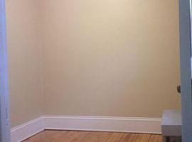 3149 S 15th St, Milwaukee, Wi 53215 3 Beds 2 Baths 1,100 Sqft in Milwaukee, WI (Photo 7 of 8)