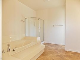 4 Bed, 3.5 Bath, 4464 Sqft, $1,495 in Phoenix, AZ (Photo 12 of 12)