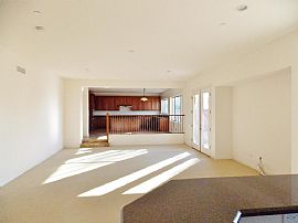 4 Bed, 3.5 Bath, 4464 Sqft, $1,495 in Phoenix, AZ (Photo 5 of 12)