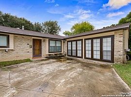 3 Bedroom 2 Bath  in San Antonio, TX (Photo 2 of 10)