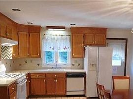 234 Shelton Rd, Monroe, Ct 06468 in Monroe, CT (Photo 3 of 4)