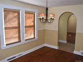 4 Laurel Circle Dr, Norwich, Ct 06360 in Norwich, CT (Photo 3 of 6)