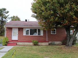  202 East Dr, Princeton, Wv 24740 3 Beds 1 Bath 984 Sqft in Princeton, WV