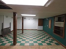 This 2 Bedroom, 1 Full Bath Home Is Conveniently Located to I-8 in Greenville, SC (Photo 9 of 10)