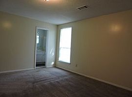 5765 Ashridge Pl, Memphis, Tn 38141 3 Beds 2 Baths 1,327 Sqft in Memphis, TN (Photo 10 of 12)