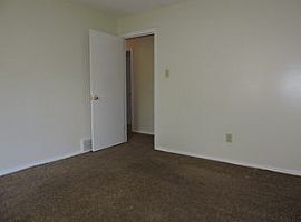 5765 Ashridge Pl, Memphis, Tn 38141 3 Beds 2 Baths 1,327 Sqft in Memphis, TN (Photo 9 of 12)