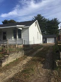  5425 Blueridge Ave, Richmond, Va 23231 4 Beds 2 Baths 1,400 Sq in Richmond, VA (Photo 2 of 6)