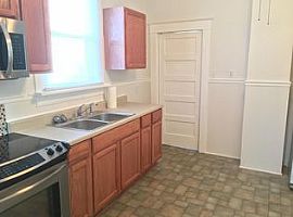  5314 Blueridge Ave, Richmond, Va 23231 4 Beds 1 Bath 1,336 Sqf in Richmond, VA (Photo 4 of 5)