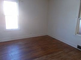  449 S Gosse Blvd, Princeton, Il 61356 3 Beds 1 Bath 1,236 Sqft in Princeton, IL (Photo 2 of 6)