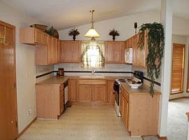  10407 W Rita Ct, Wichita, Ks 67209 4 Beds 3 Baths 2,228 Sqft in Wichita, KS (Photo 4 of 4)