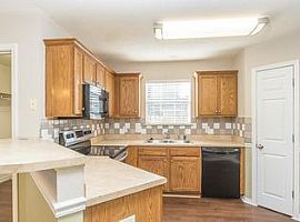 2165 Seasons Ct, Mobile, Al 36695 in Mobile, AL (Photo 6 of 9)