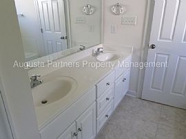 Single Family Home For Rent in Evans, GA (Photo 4 of 7)