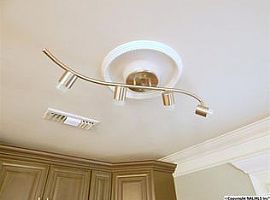 187 Townsend Dr Se, Huntsville, Al 35811 in Huntsville, AL (Photo 11 of 11)