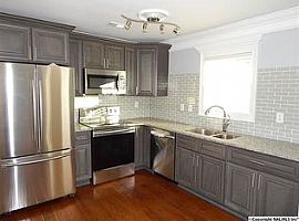 187 Townsend Dr Se, Huntsville, Al 35811 in Huntsville, AL (Photo 5 of 11)