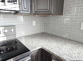 187 Townsend Dr Se, Huntsville, Al 35811 in Huntsville, AL (Photo 6 of 11)