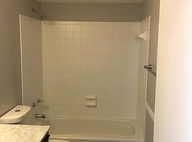 2807 Dandor Rd, Louisville, Ky 40220 (747) 444-3766 in Louisville, KY (Photo 3 of 9)