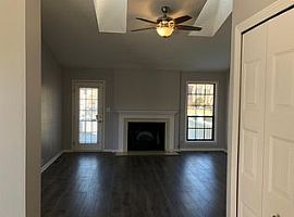 2807 Dandor Rd, Louisville, Ky 40220 (747) 444-3766 in Louisville, KY (Photo 4 of 9)