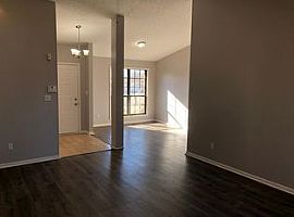 2807 Dandor Rd, Louisville, Ky 40220 (747) 444-3766 in Louisville, KY (Photo 8 of 9)