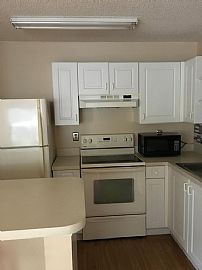 Spacious and Awesome I Beds and 1 Bath $ Ready to Move In in Florida City, FL (Photo 2 of 10)