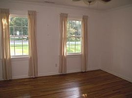  28 31st Ave, Isle of Palms, Sc 29451 3 Beds 2 Baths 1,500 Sqft in Isle of Palms, SC (Photo 5 of 5)