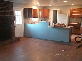  138 Forest St, Greer, Sc 29650 3 Beds 2 Baths 1,600 Sqft in Greer, SC (Photo 4 of 4)