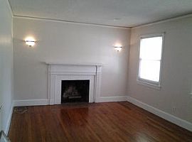 1636 Pinckney Park Dr, Charleston in Charleston, SC (Photo 2 of 10)