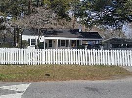 1636 Pinckney Park Dr, Charleston in Charleston, SC (Photo 6 of 10)