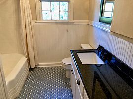 2 Bedroom, Well Maintained Single-Family Home For Rent-To-Own in Texarkana, AR (Photo 5 of 7)