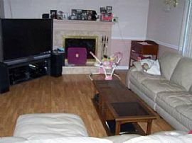 4 Bedroom Home Near Main in Sterling Heights, MI (Photo 6 of 6)