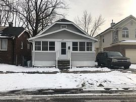 2 Beds Home Near Main  in Ferndale, MI