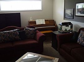 463 S 400 E, Centerville, Ut 84014 4 Beds 2 Baths 2,400 Sqft in Centerville, UT (Photo 3 of 5)