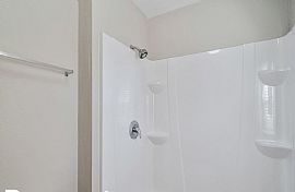3 Bed Room Near Main in Jacksonville, FL (Photo 4 of 5)